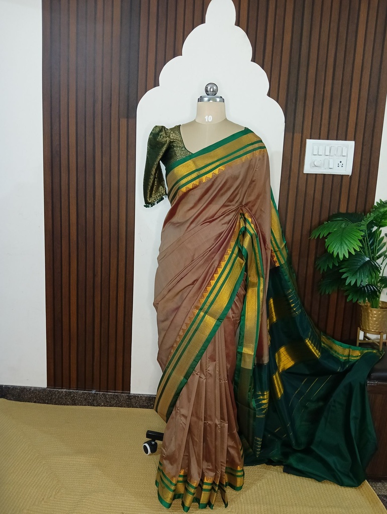 [SUP-ILK-004] ilkal Satin-Cotton Saree – Mocha Brown & Emerald Green
