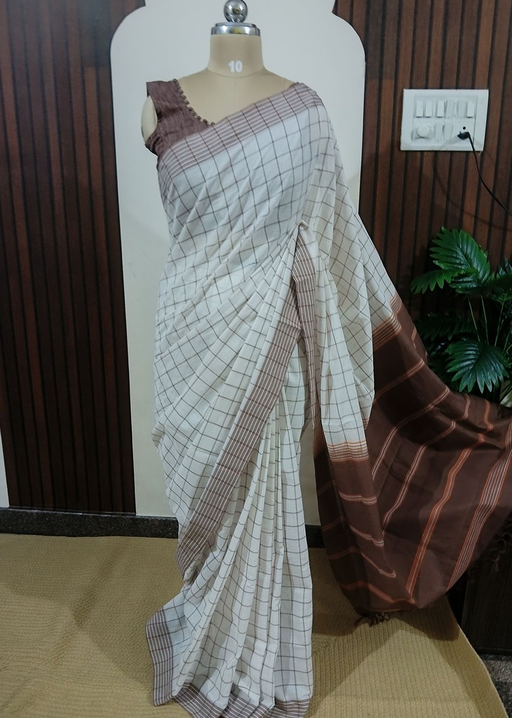 [SUP-UDC-001] Pure Handloom Udupi Cotton Saree – Off White Checks with Brown Pallu